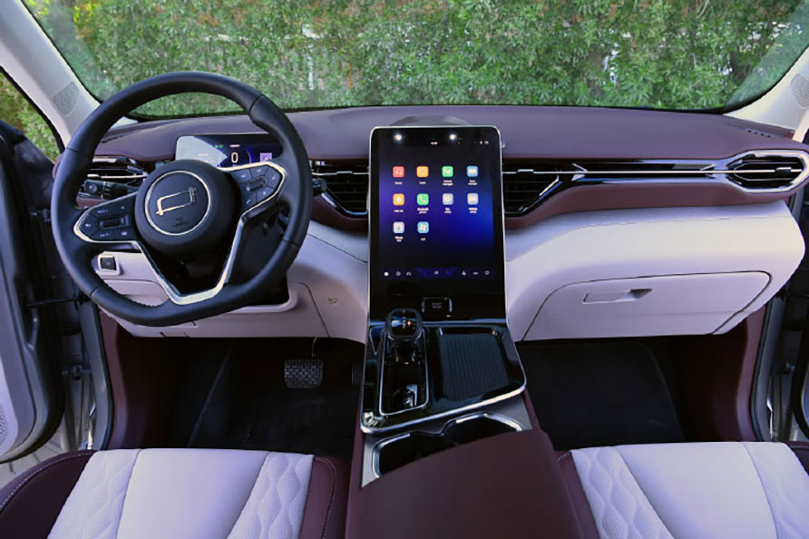 Bestune T90 Interior dashboard and infotainment