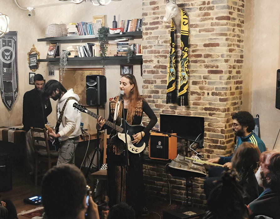 ravens nest bahrain board game café